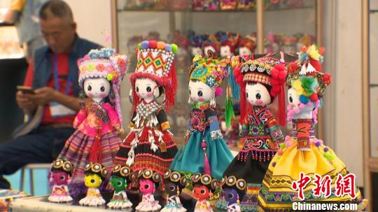 东北亚文化艺术博览会启幕 促哈深两地文化合作纵深发展