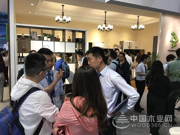 国外展会效果图_国外电子展会_国外展会搭建