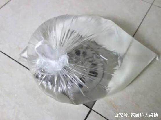 地漏反味生活妙招_卫生间地漏反味怎么办_潜水艇地漏反味