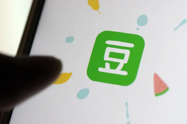 热点社会话题评述_社会热点话题图片_最新热点网络话题