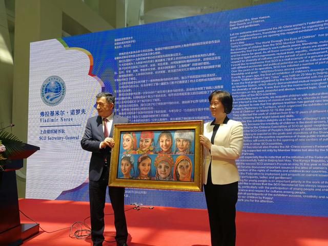 影像上海艺术博览_2018上海青年艺术博览_上海艺术博览会海报