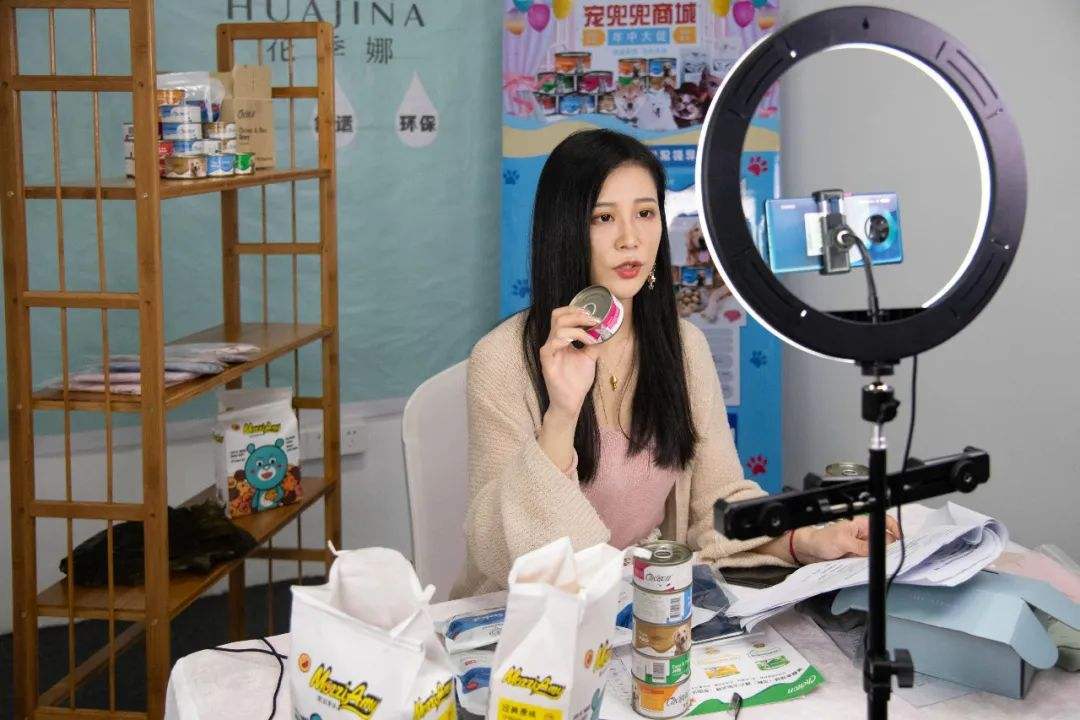 《卖产品不如卖自己》_卖产品不如卖自己下载_网上卖农产品怎么做