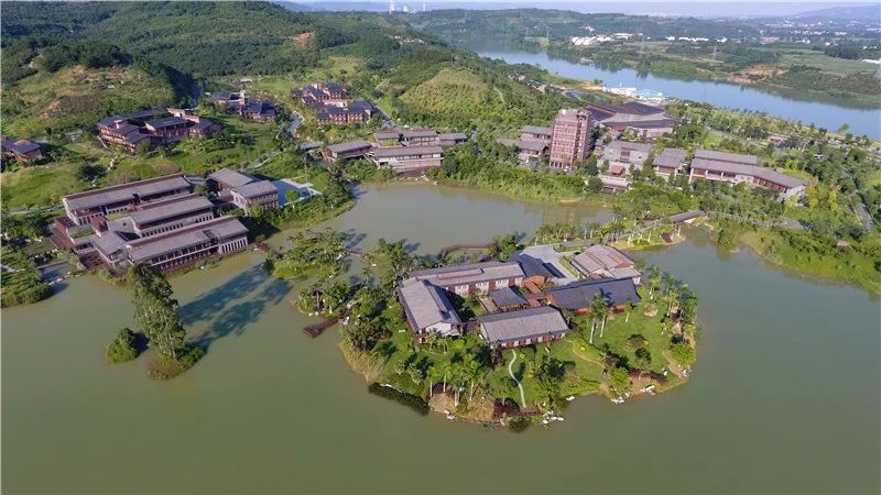 百色祈福高中2007高考录取农扬金_百色农产品物流院_百色电视台主持人农